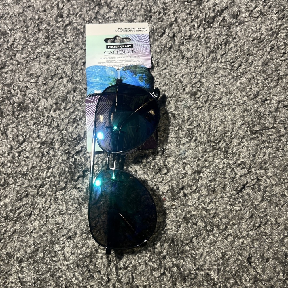 FOSTER‎ GRANT SUNGLASSES MSRP $25.00 POLARIZED